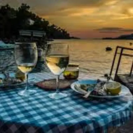 Dalibor By The Sea Apartment